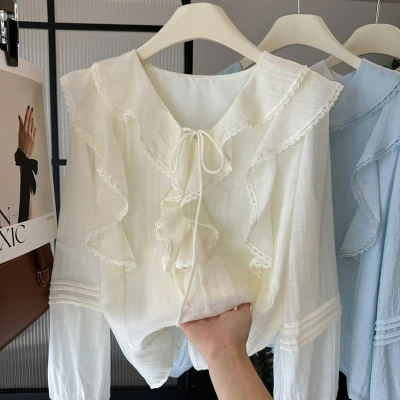 Francuska bluzka z dekoltem w  – Blouses recenzja i cena